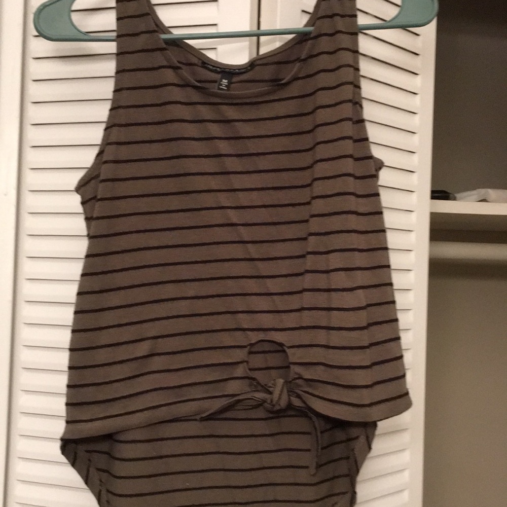 Derek-Heart size Medium Tank Top